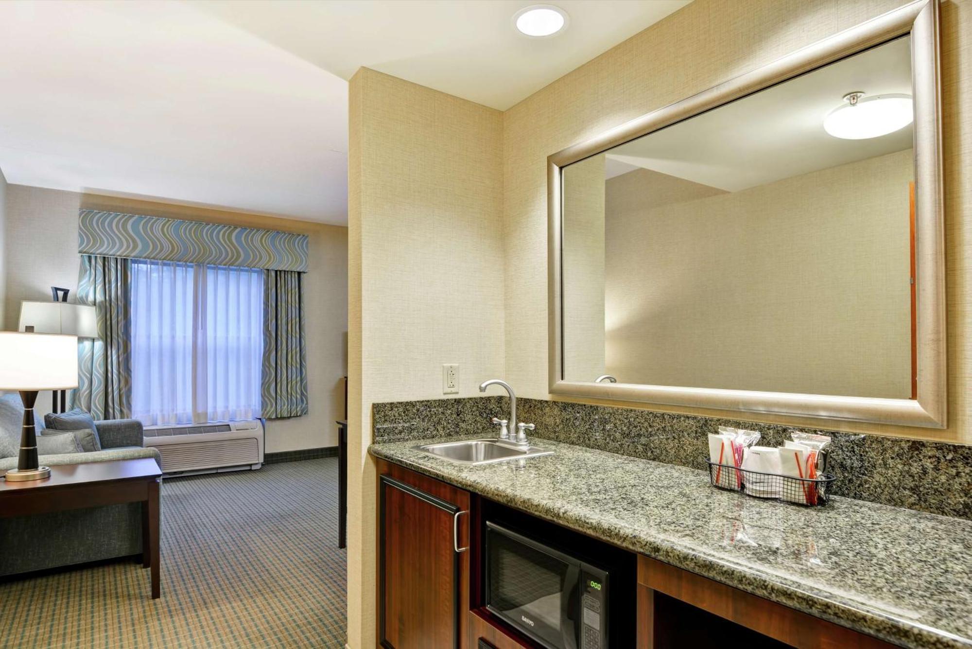 Hampton Inn & Suites Wilkes-Barre Kültér fotó