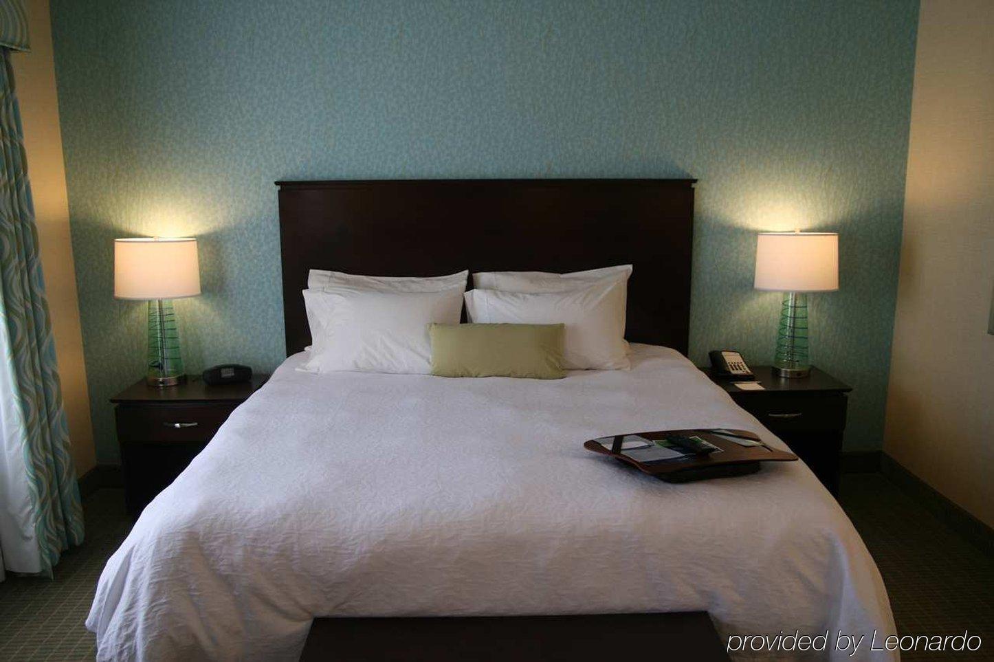 Hampton Inn & Suites Wilkes-Barre Szoba fotó
