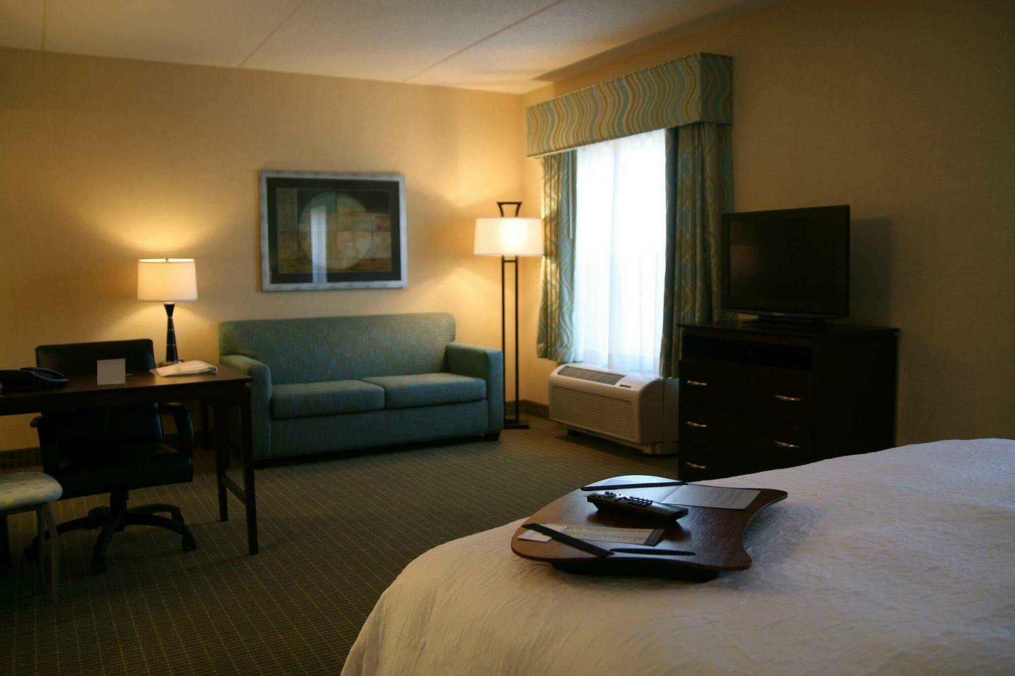 Hampton Inn & Suites Wilkes-Barre Szoba fotó